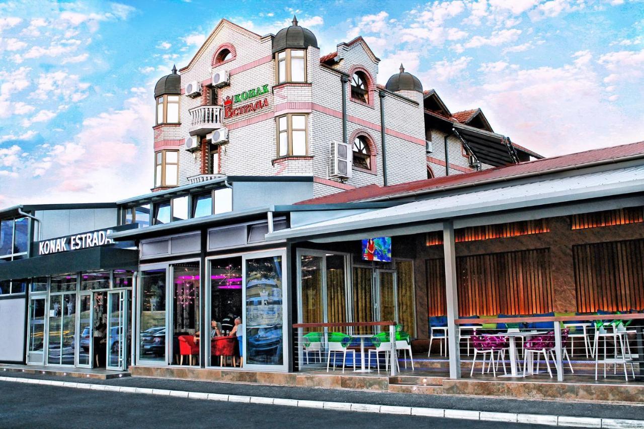 Estrada Lux Hotel Belgrado Exterior foto